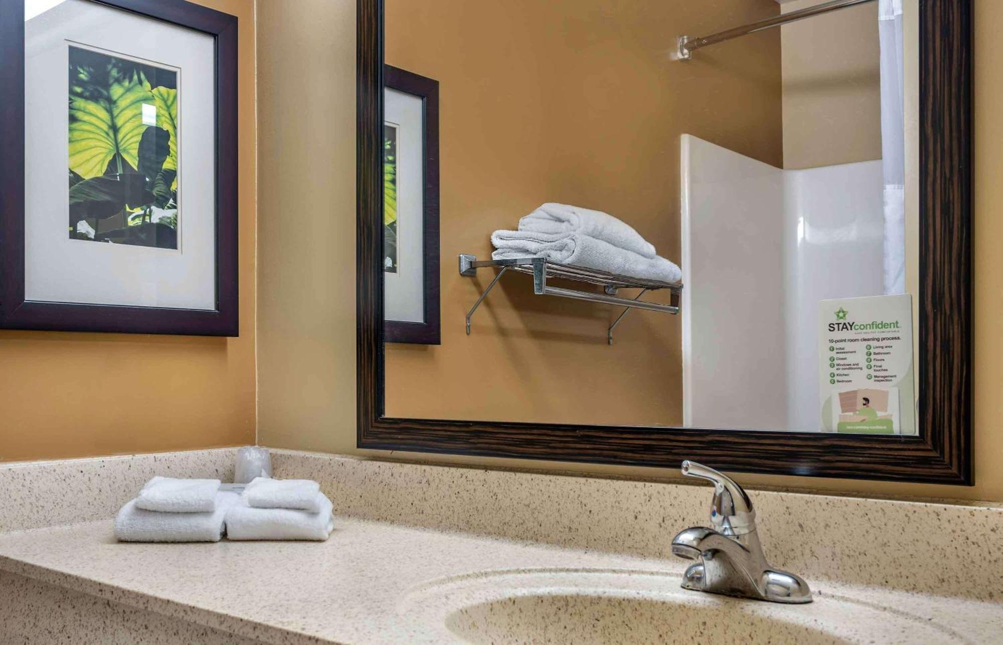Extended Stay America Suites - Savannah - Midtown Екстер'єр фото