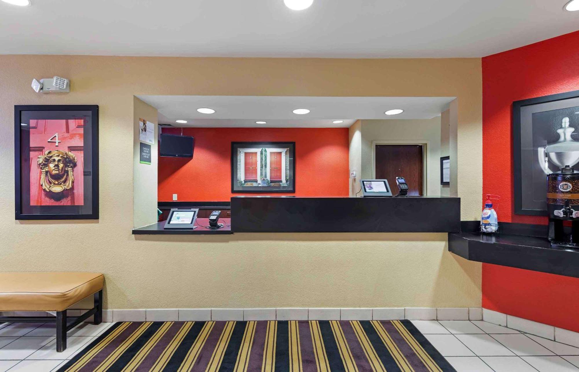 Extended Stay America Suites - Savannah - Midtown Екстер'єр фото