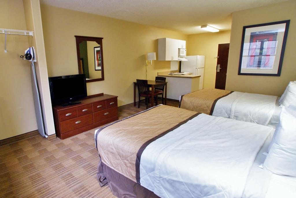 Extended Stay America Suites - Savannah - Midtown Екстер'єр фото