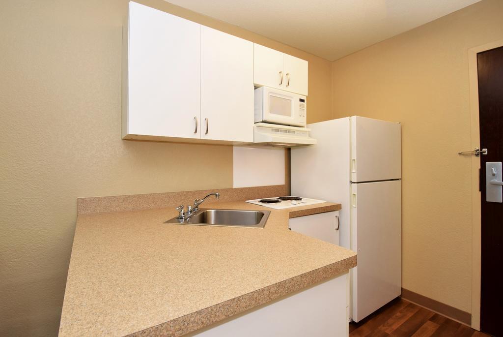 Extended Stay America Suites - Savannah - Midtown Екстер'єр фото