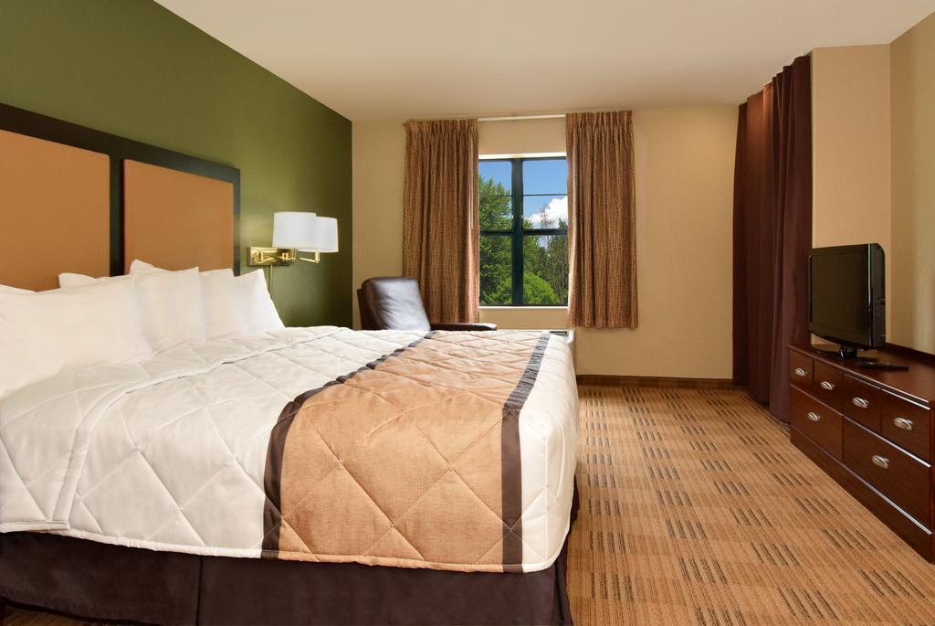 Extended Stay America Suites - Savannah - Midtown Екстер'єр фото